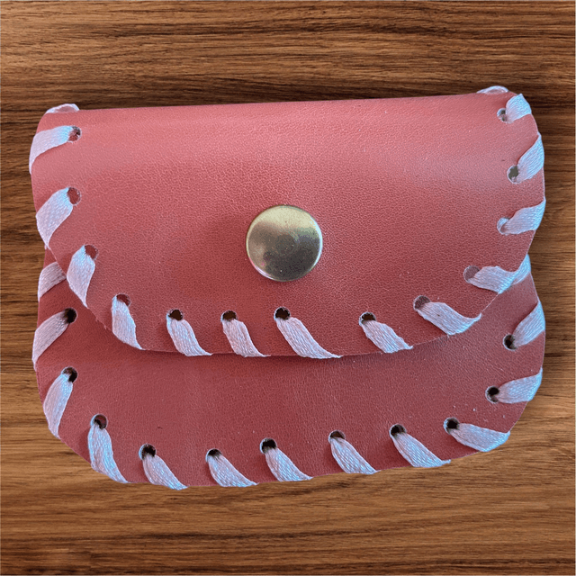 Pochette à chapelet en cuir corail