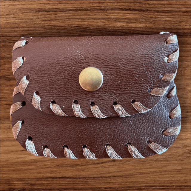 Pochette à chapelet en cuir marron