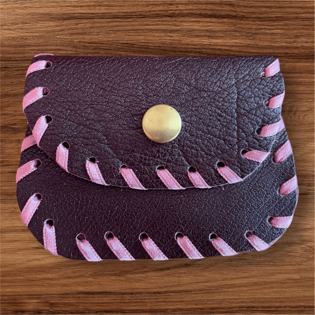 Pochette à chapelet en cuir grainé bordeaux