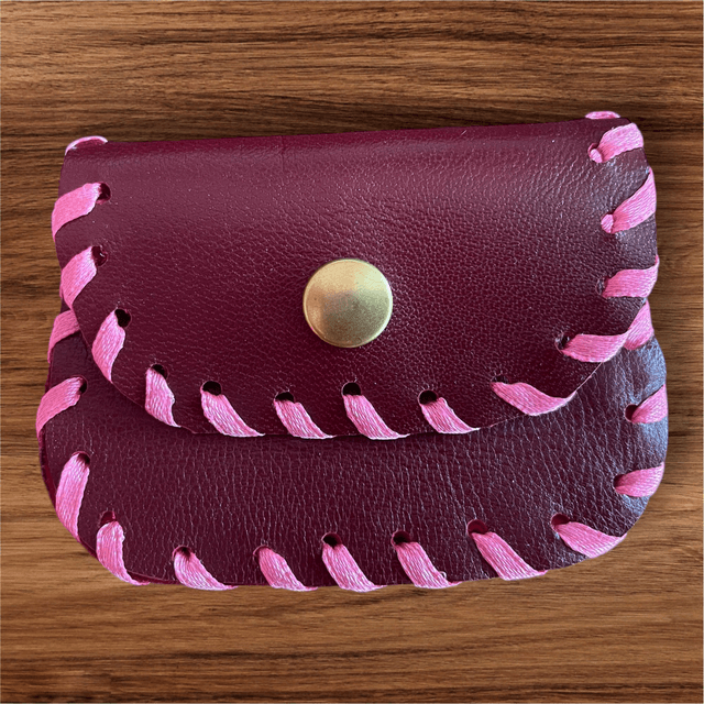 Pochette à chapelet en cuir bordeaux