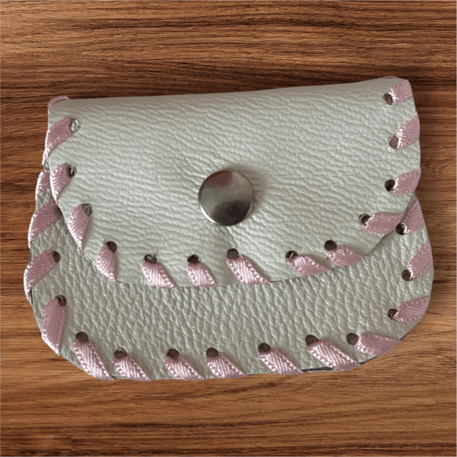 Pochette à chapelet en cuir blanc