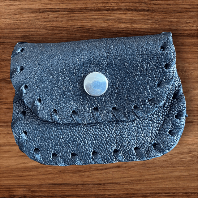 Pochette à chapelet en cuir noir