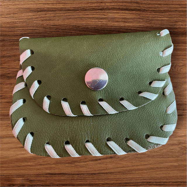 Pochette en cuir vert clair