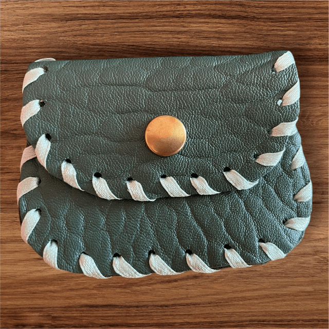 Pochette à chapelet en cuir vert 